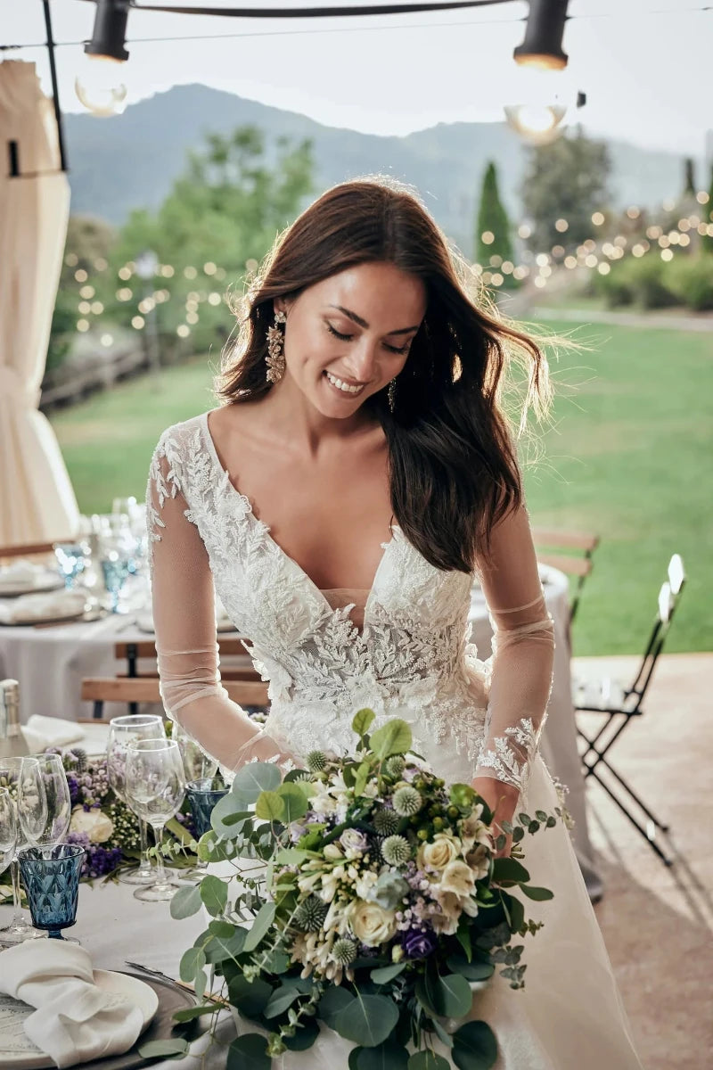A Princess Wedding Dress in Lace and Tulle