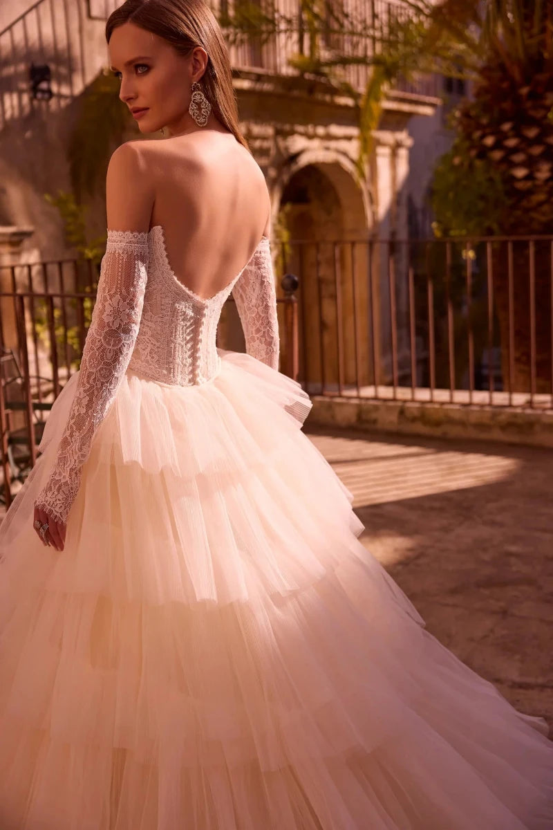 Tulle Overskirt with Pearl Belt: Elegance and Romance for Your Special Day