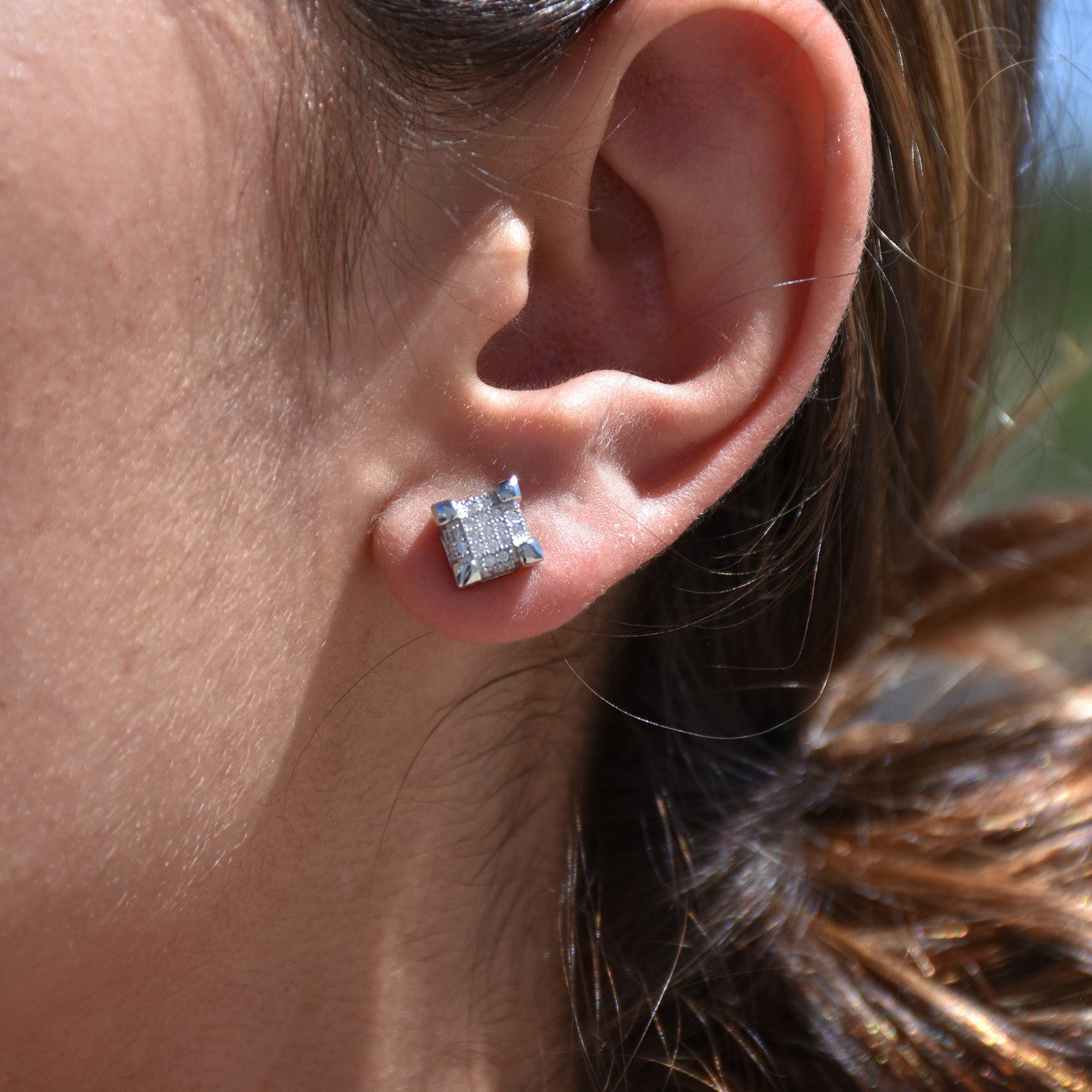 Orecchini BeLove quadrati e zirconi - Placcato in oro