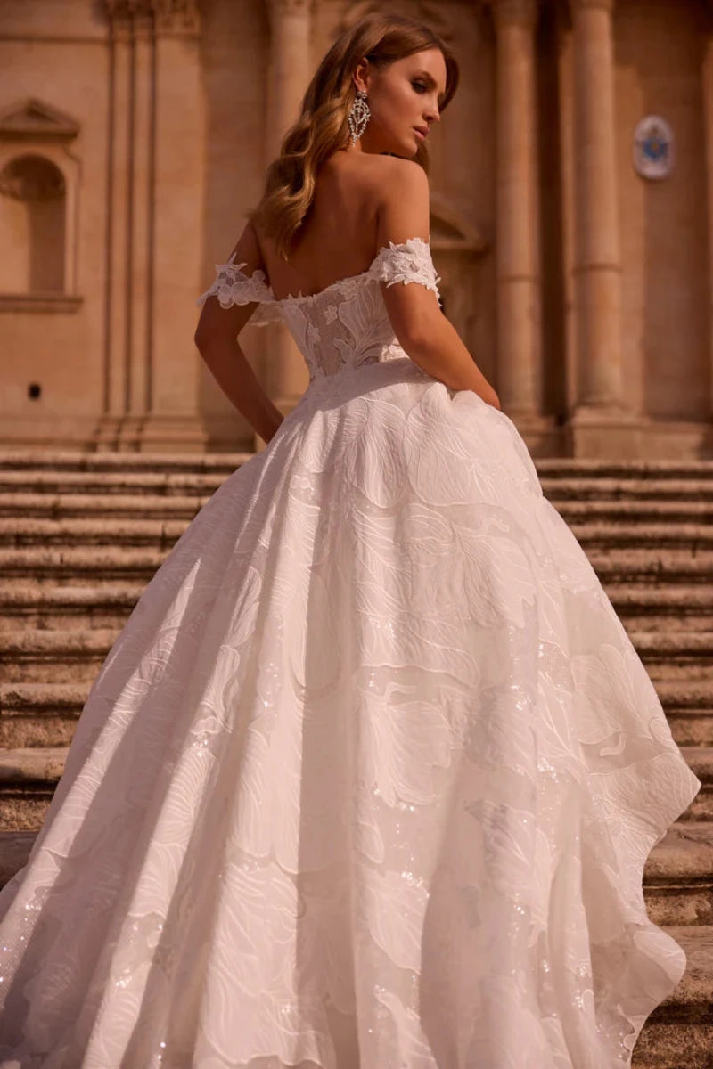 Princess Tulle Wedding Dress with Sweetheart Neckline and Detachable Cap Sleeves