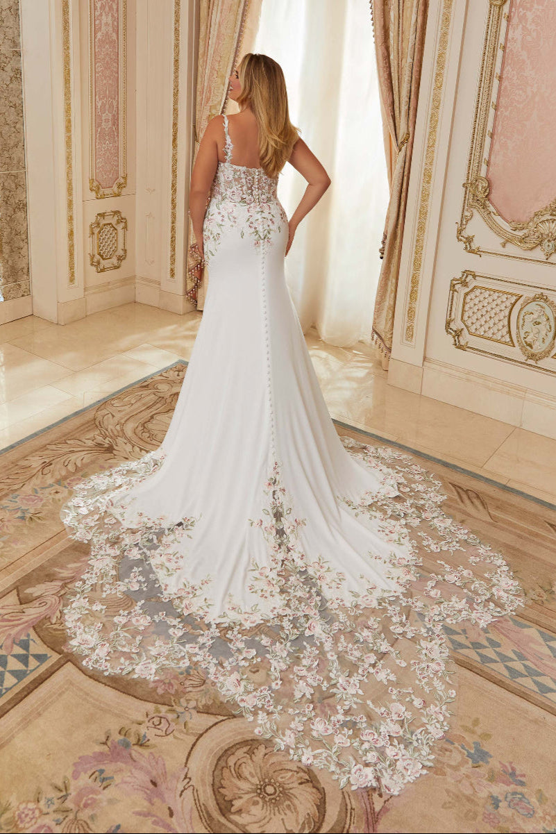 Tessa Wedding Dress: A Floral Dream with Unique Details