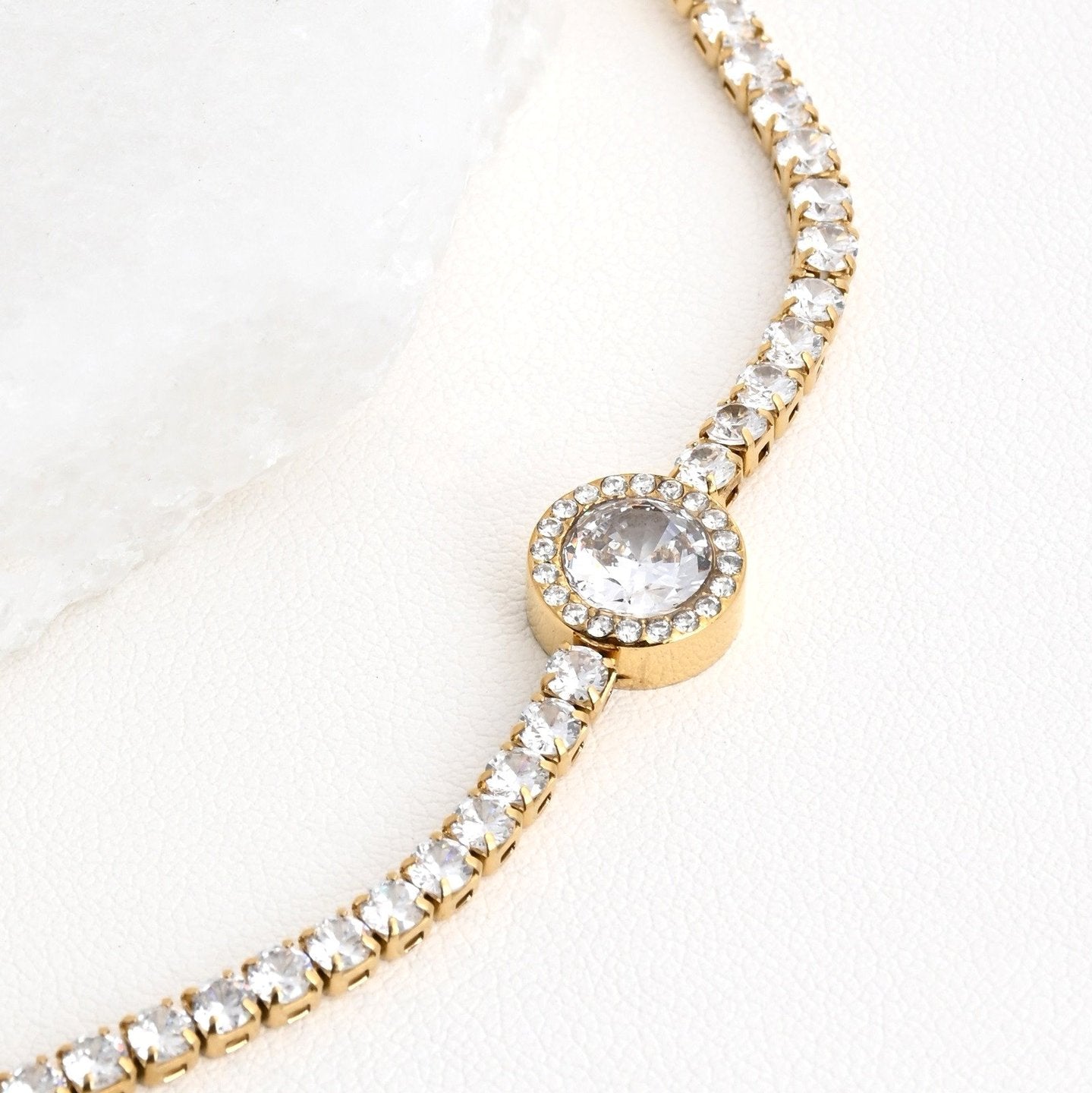 Collana rivière in acciaio con pietra