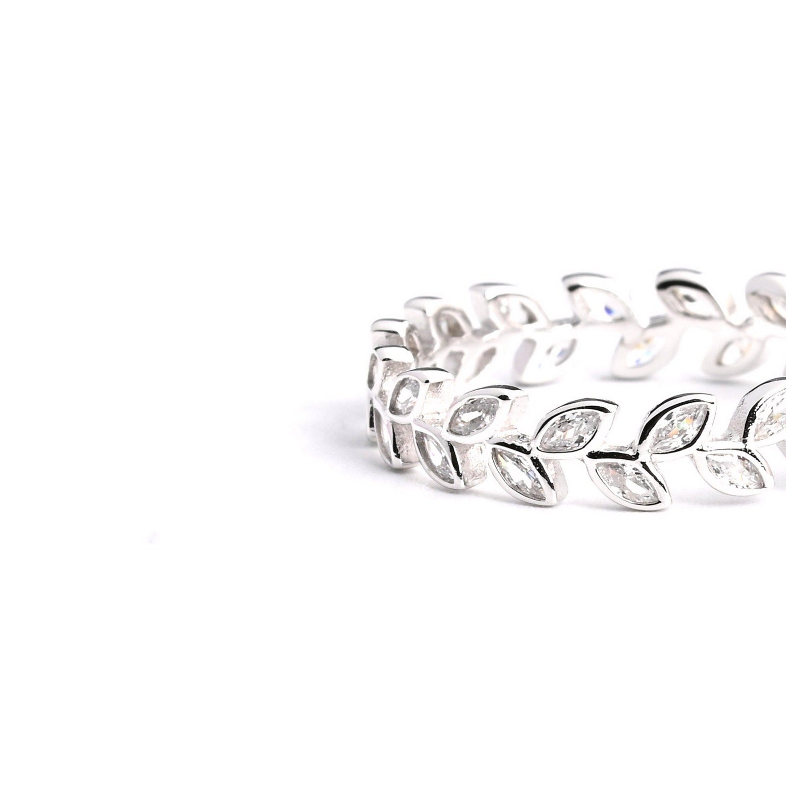Anello con foglie - S925